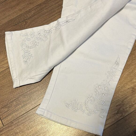 Simon chang white capri jeans - Picture 3 of 4